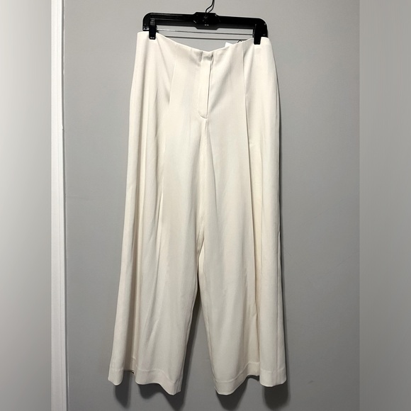 Theory Pants - NWT Theory wide leg high waist pants, size 12 x 26.5 in inseam, Rice color